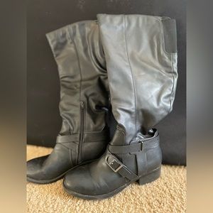 Women’s Plus Size Black Boots